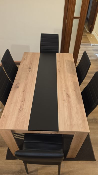 Conjunto Mesa de Jantar com 6 cadeiras