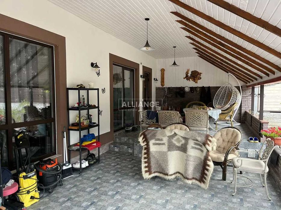 Продам будинок в с. Микуличин