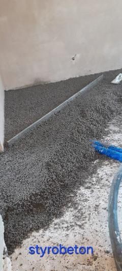 Posadzki tynk massynowe styrobeton frezowanie Piana pur celuloza