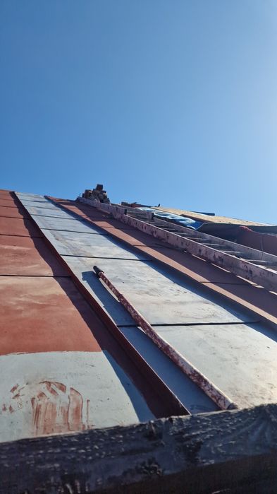 Oferuje kladzenie papy na dachach altanki itp