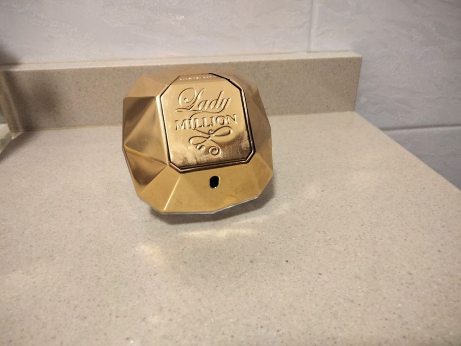 Frasco de perfume vazio "One million"