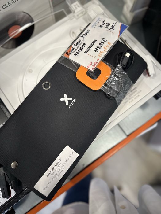 Painel solar para carregamento Xstorm