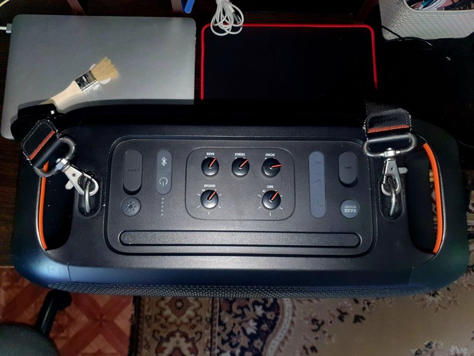 JBL PartyBox On-The-Go Black