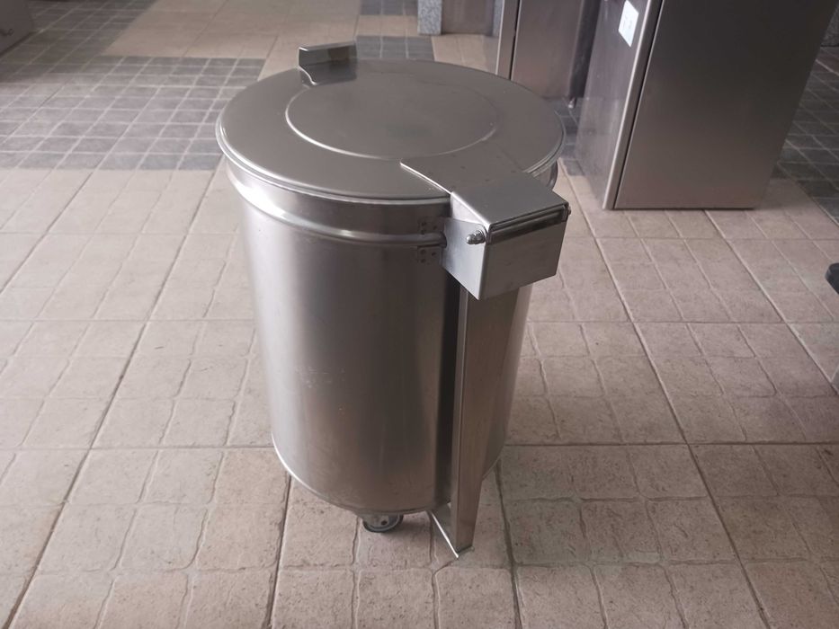 ACM1681 - Balde de Detritos Inox 50L - Usado