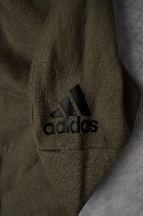 Męska Bluza Hoodie Sportswear Basic Original Adidas Khaki Ciemno zielona
