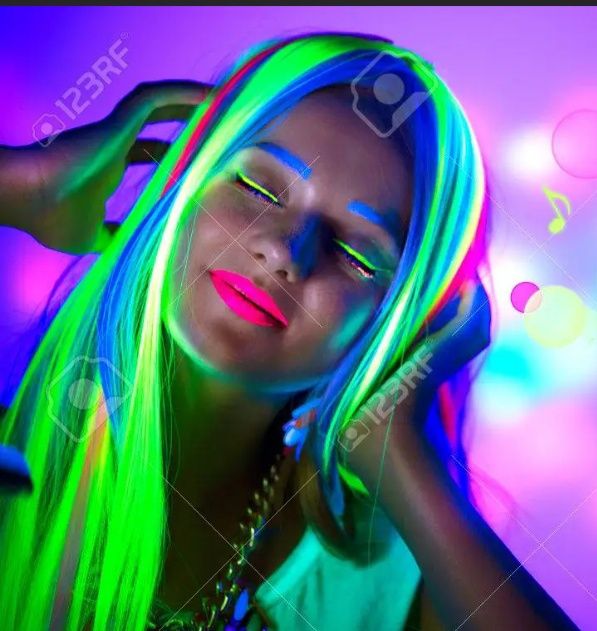 Принтер Oki Pro 6410 neon с неоновыми красками светятся