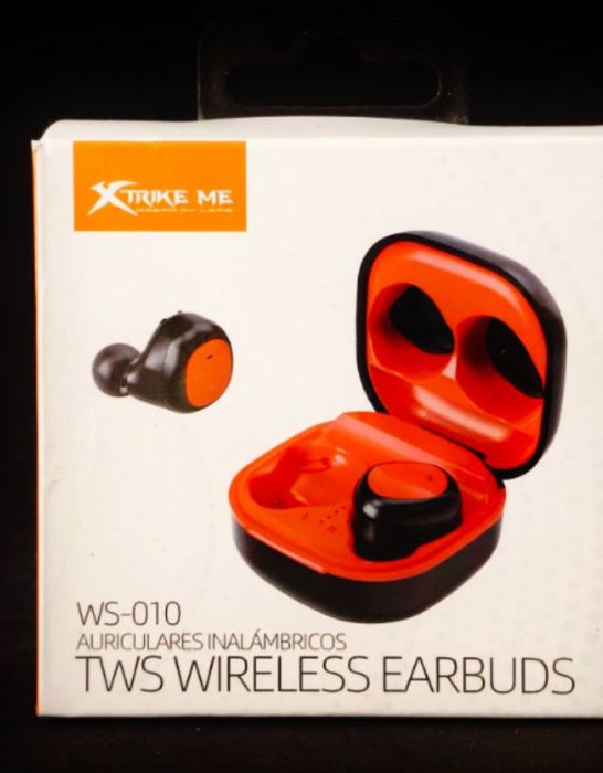 Auriculares bluetooth sem fio Xtrike Me novos em folha, nunca usados