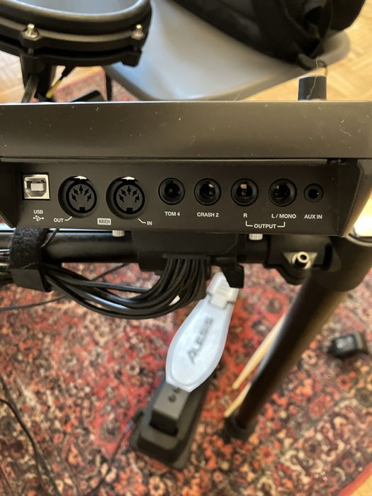 Alesis Nitro Mesh Kit  BEZ MODULA  brzmieniowego