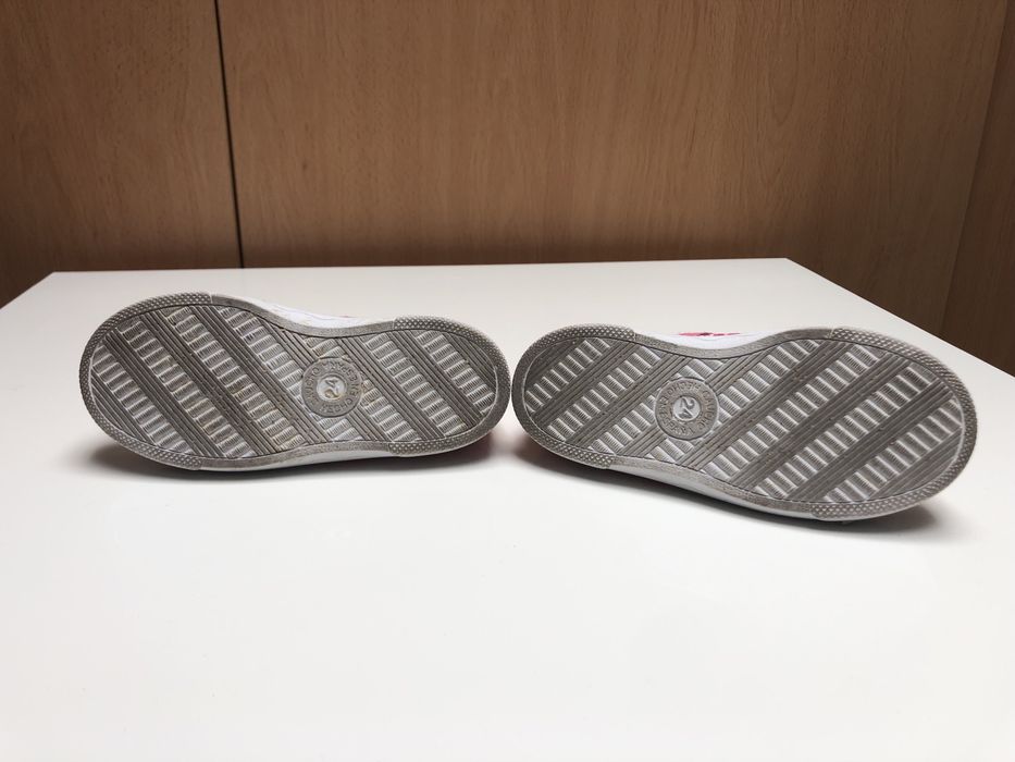 Tenis menina 24 - usados em bom estado