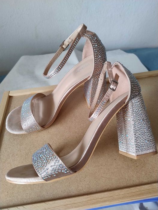 Buty Quechua CS Novadry 38 pantofle ma DIESEL 37 mokasyny Calvin Klein