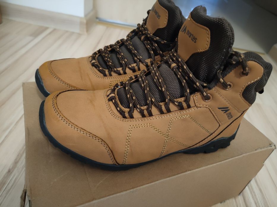 Buty trekkingowe w góry  Jak Nowe roz 36