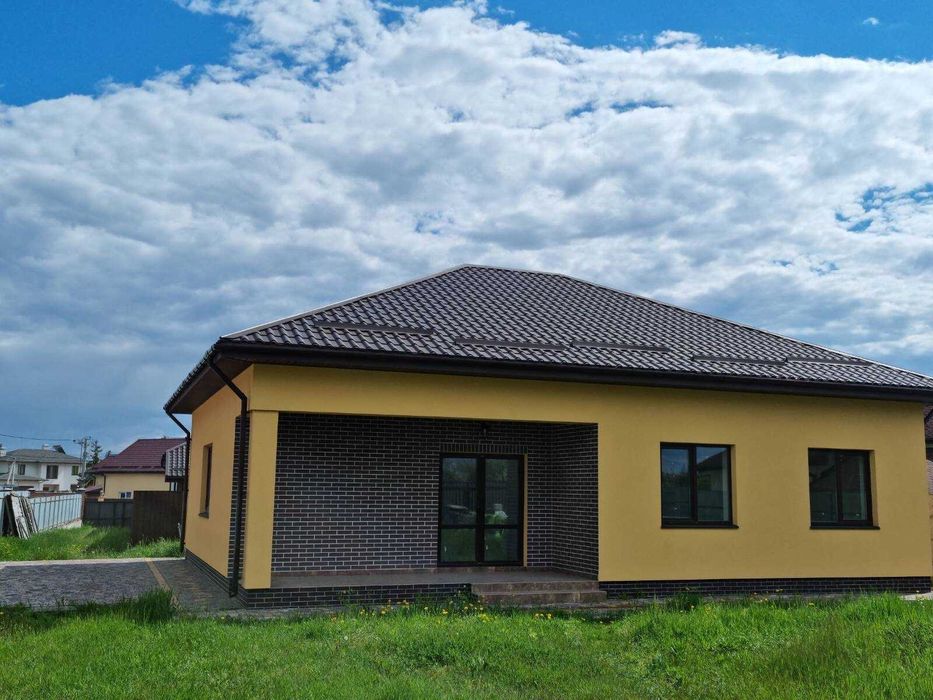 Продам 1 эт. новый дом 135 кв.м. в с.Осещина,9 соток земли от хозяина