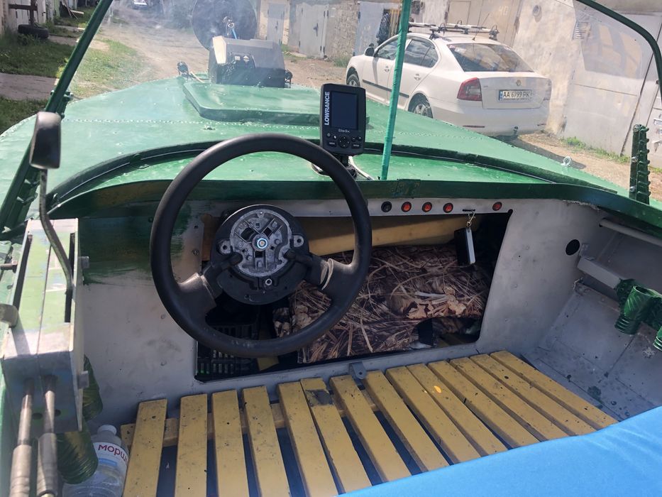 Човен МКМ з мотором Honda 10 BF