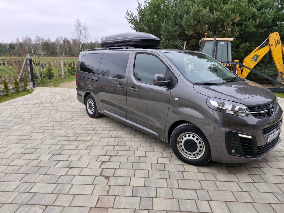 Wynajem busa 9 osobowego