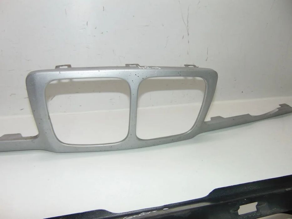 BMW E34 aro grelhas/Travessa