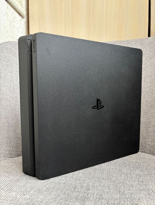 Sony ps 4 slim 1TB