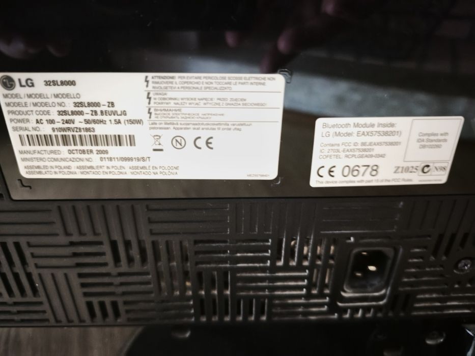 Televisor LG 32SL8000