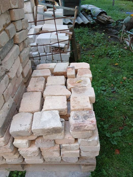 Цегла вогнетривка.