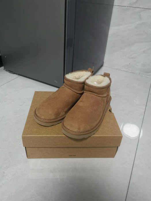 UGG Classic Ultra mini R.38