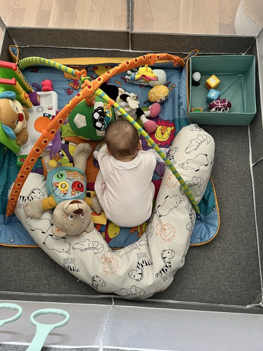 Parque infantil como novo