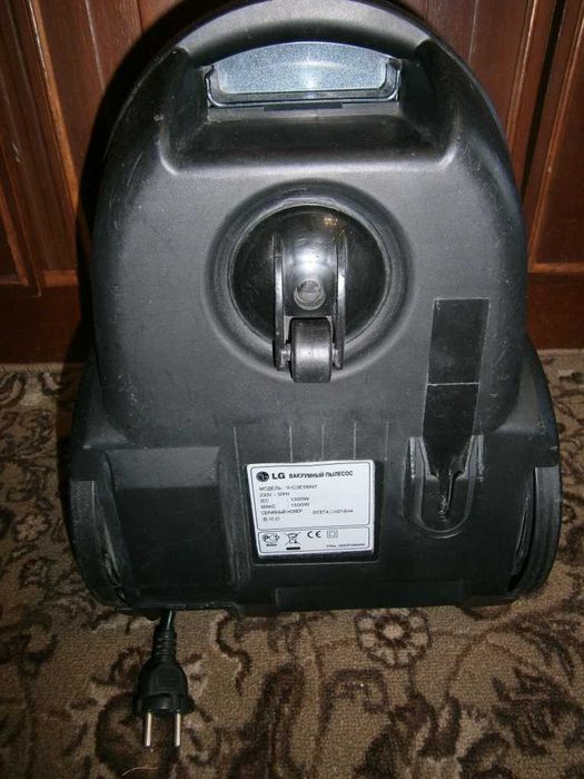 Пылесос LG V-C3E56NT