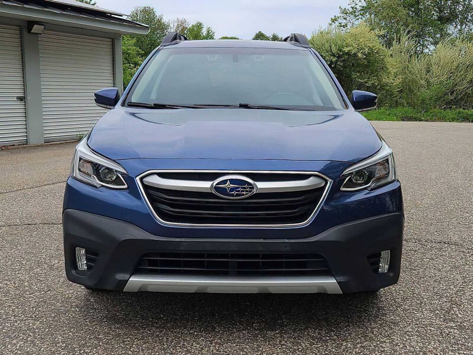 Subaru Outback Limited      2022