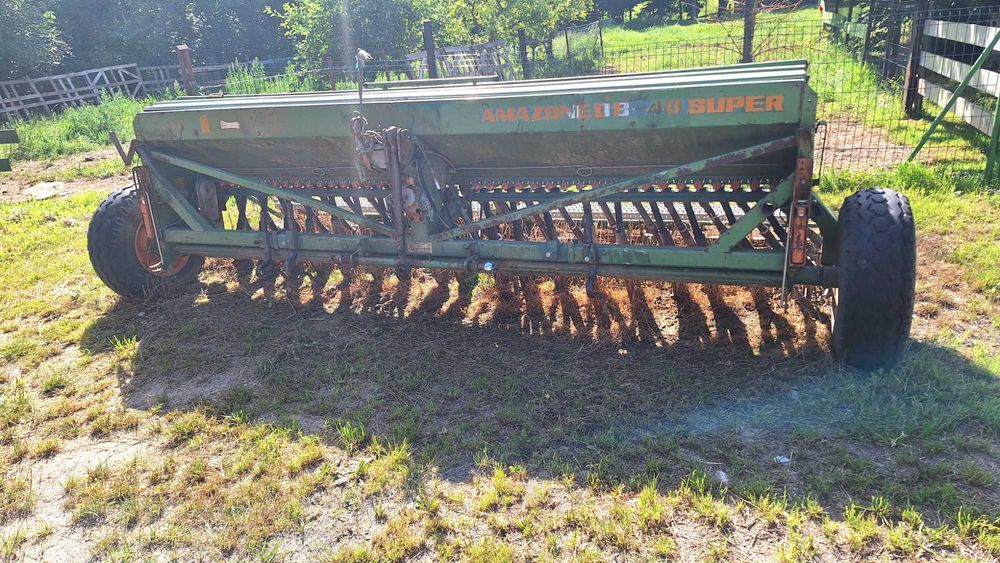Siewnik Amazone D8 4m