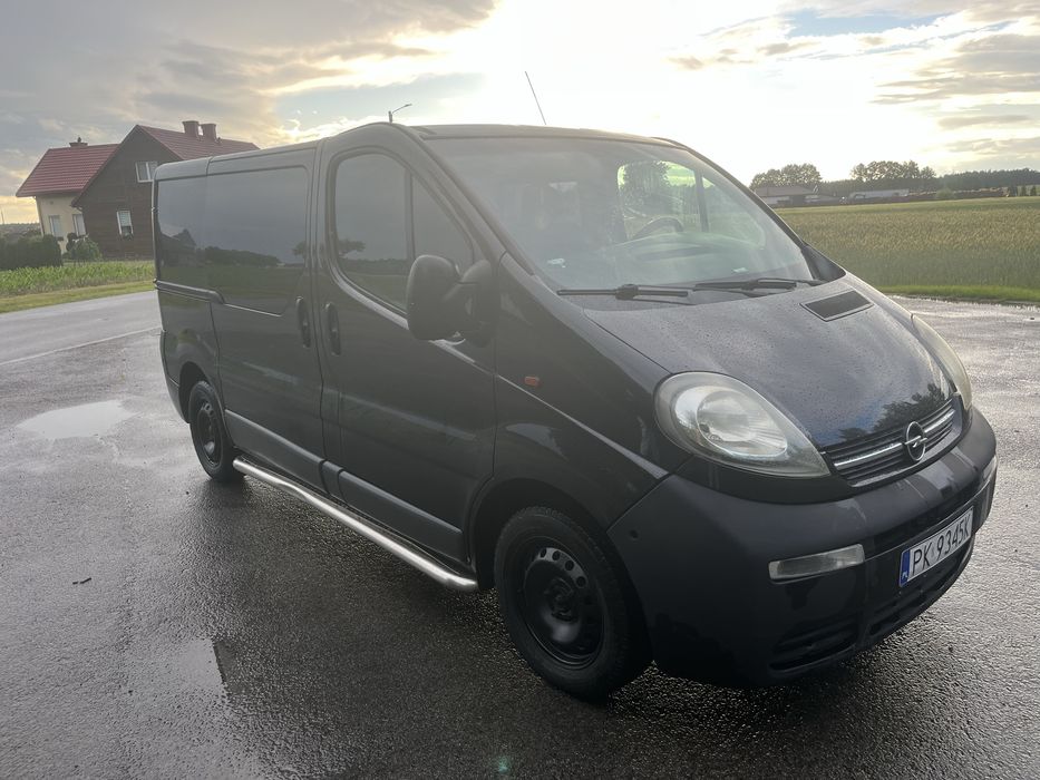 Opel Vivaro 6 osobowy 1.9