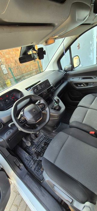 Peugeot Partner LONG, Faktura VAT, 1 właściciel, 3 osobowy, POLSKI SALON