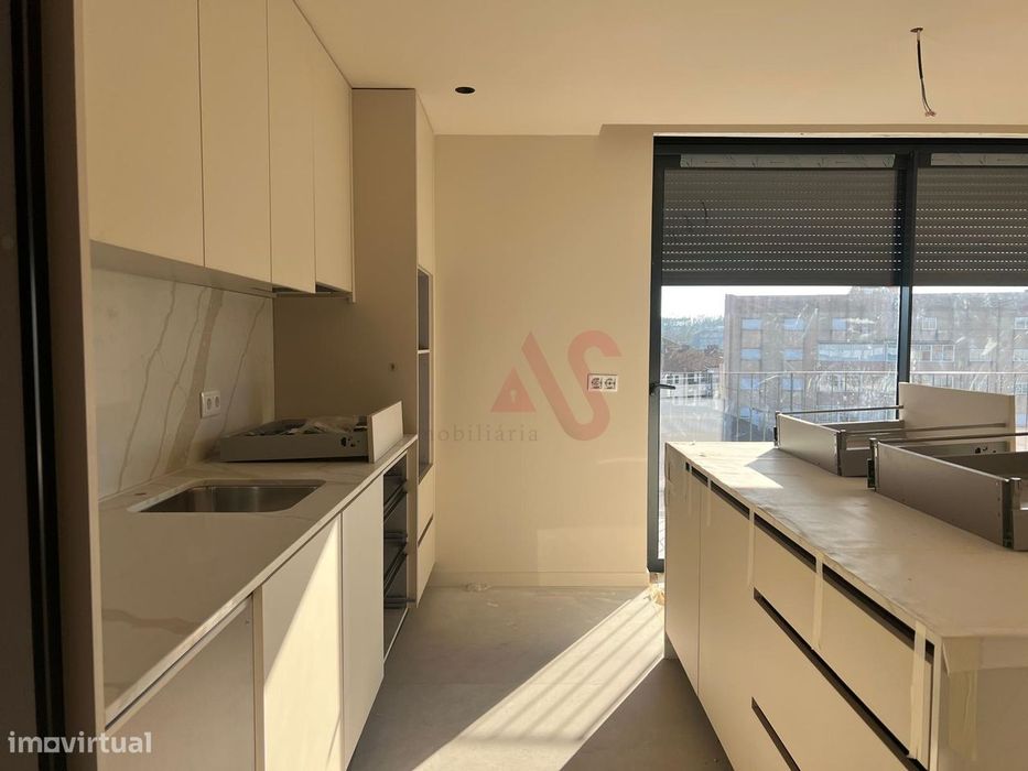 Apartamento T2 no Centro de Paços de Ferreira