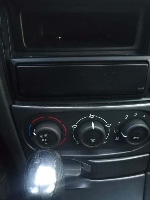 Kenwood KDC 7024M Top Model