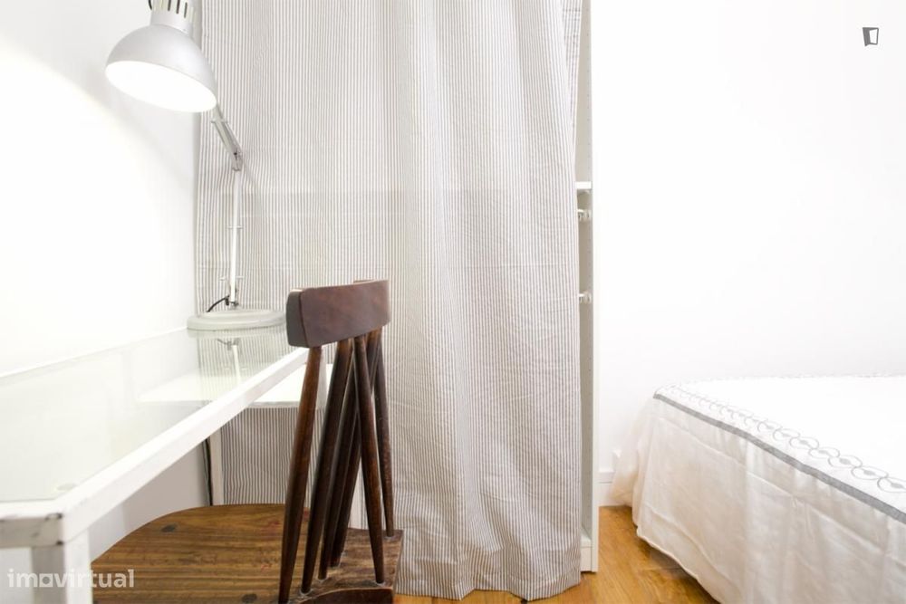 Quarto - localizado em Bairro Alto Lisbon