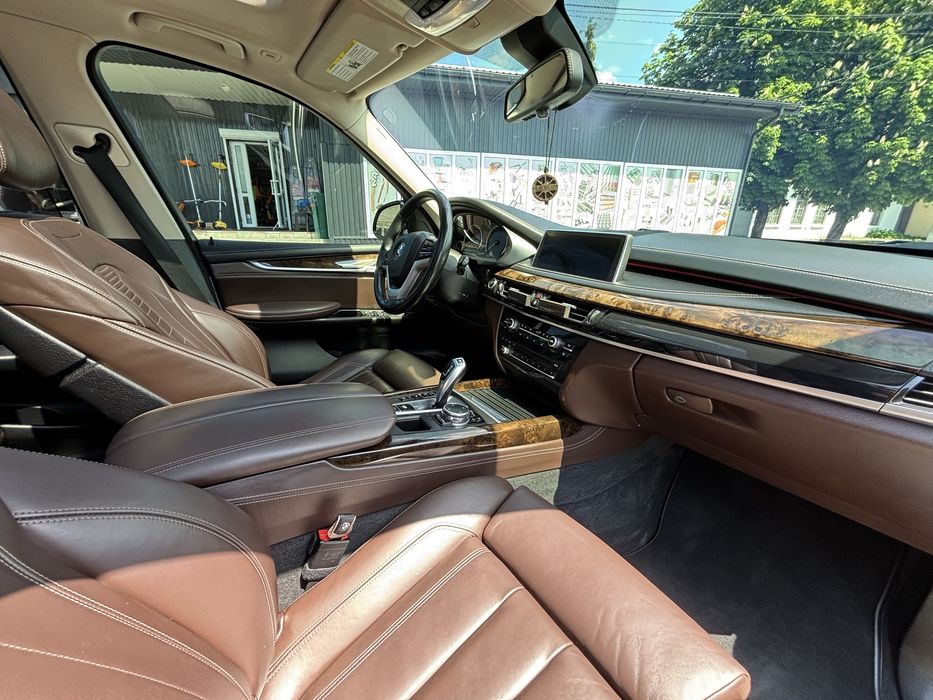 BMW X5 (F15) 2015 3.0i M-Sport