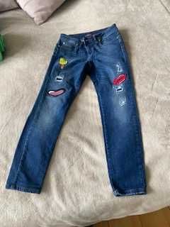 damskie (młodzieżowe ) spodnie jeansowe