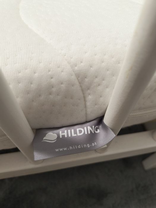 Łóżeczko białe i  materac Hilding