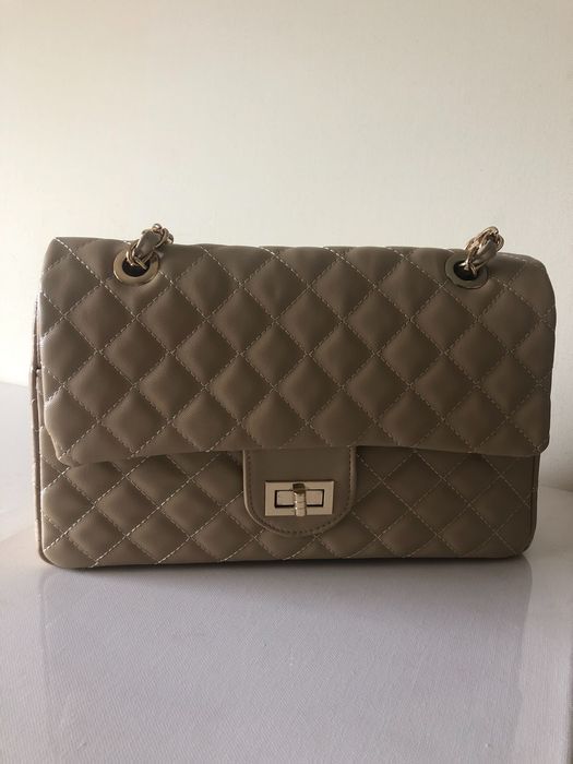 Carteiras modelo Chanel