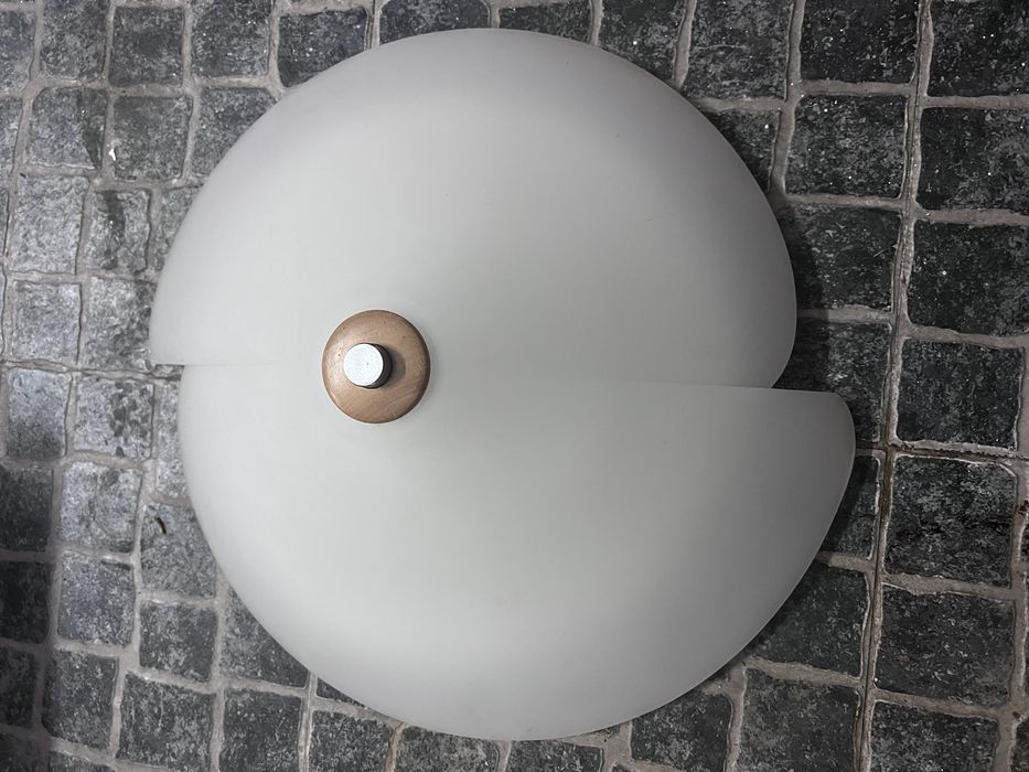 Candeeiro fixo ao tecto