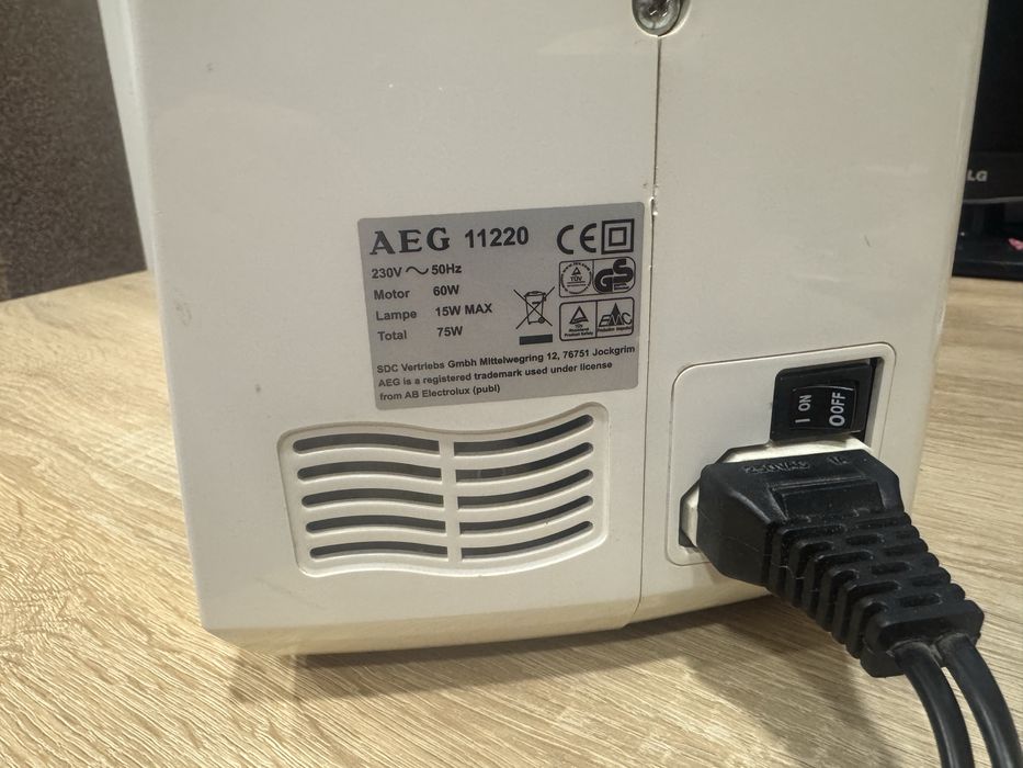 Швейная машинка AEG 11220