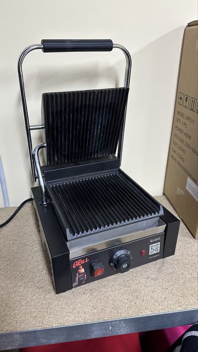 Контактний гриль GoodFood ECG10