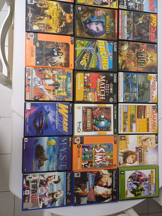 Jogos para PC e PlayStation 33 unidades