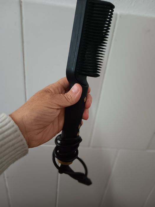 Escova alizadora eletrica