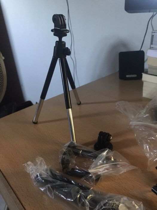 Tripé extensivel com suporte para Telemovel / Gopro64738210908162121