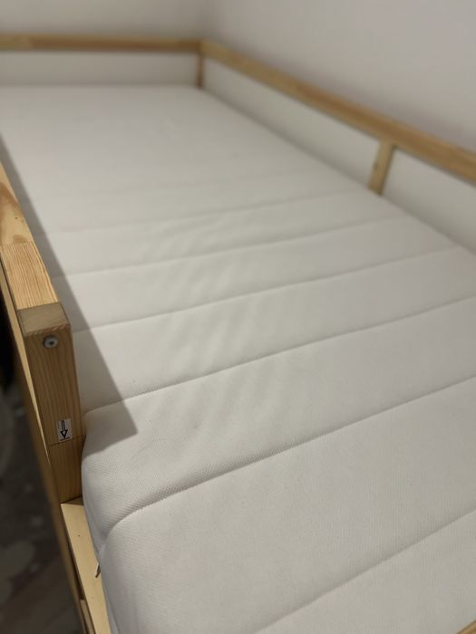 NEGOCIAVÉL Cama Kura ikea