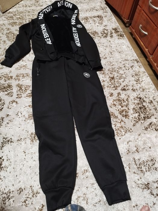 Спортивний утеплений костюм для підлітка