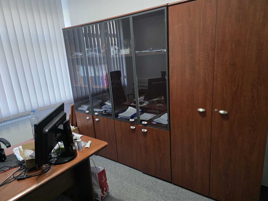 Meble biurowe sprzedam , biurko, kanapa  i szafy , kraków Nowa Huta