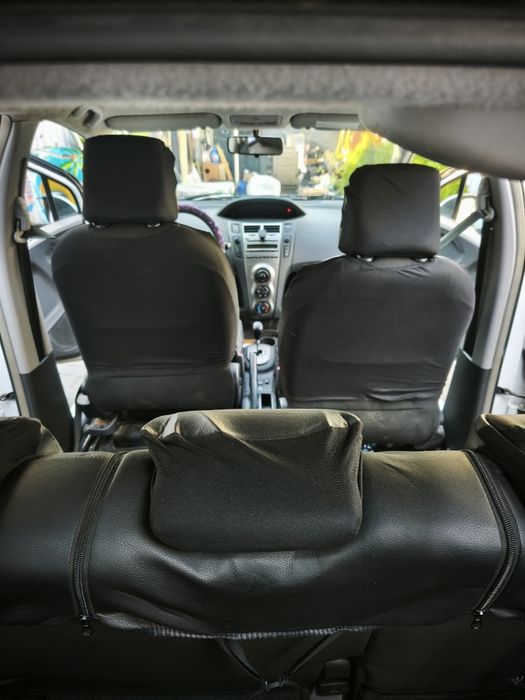 Продаётся личный автомобиль Toyota Yaris 2011 года