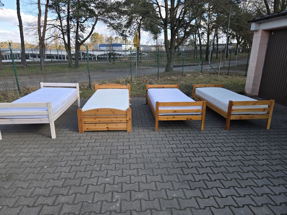 Lozka sosnowe 90x200 I 80x200 8szt  grube materace okazja transport gratis