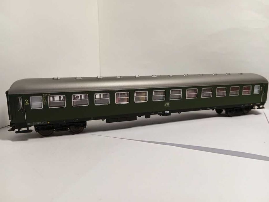 Пасажирський вагон. Lima 309178k. Піко. Залізниця Piko НО 1/87