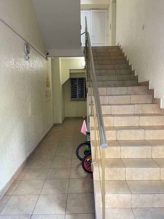 Продам 2 кімнатну квартиру, євроремонт, меблі, техніка - Озерна