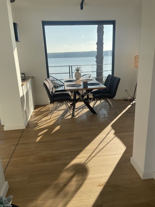 Dom z linią brzegową